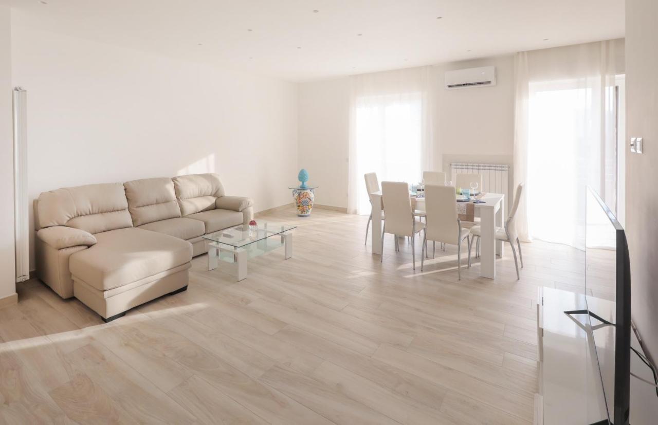 Angela Apartment 소렌토 외부 사진